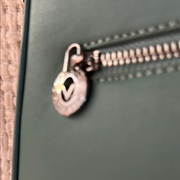 Valentino Orlandi Green Crossbody Bag with Embossed Logo - Picture 5 of 7